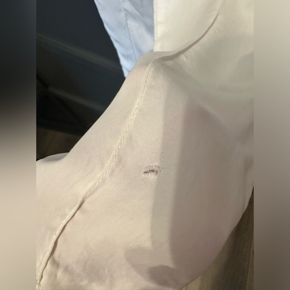 ▪️Women’s Moncler pull on jogger NWOT- small flaw - Picture 3 of 9